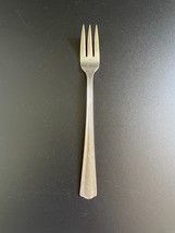 Victor Silver Co International INS182 Silverplate 5⅝&quot; Seafood Cocktail Fork - $9.95