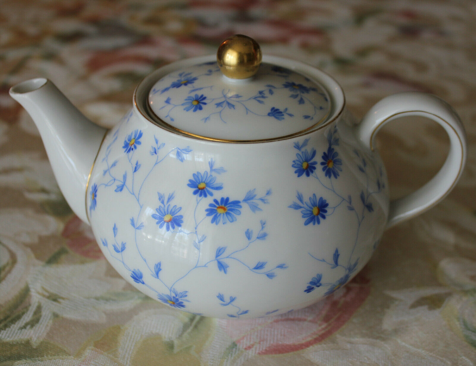 Vintage German Arzberg Bayern Blue White Dainty Floral Gold Trim Teapot