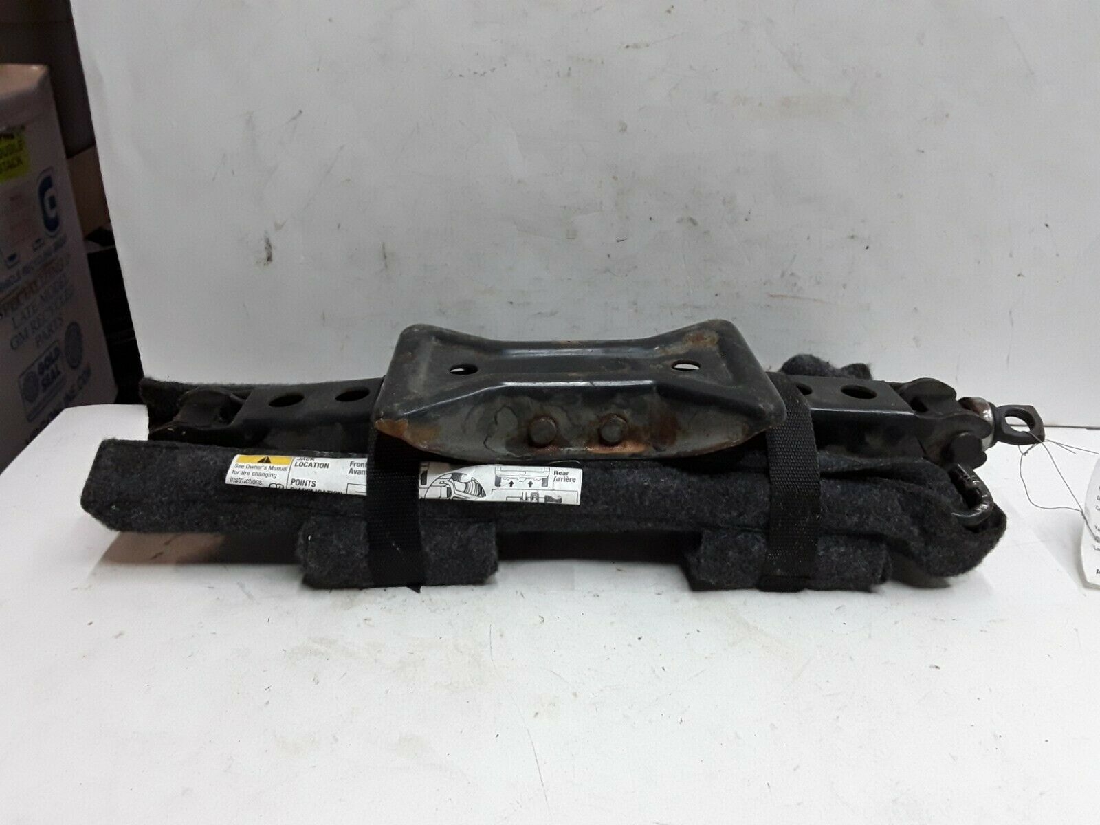 06 07 08 09 Hummer H3 spare tire jack assembly OEM Other