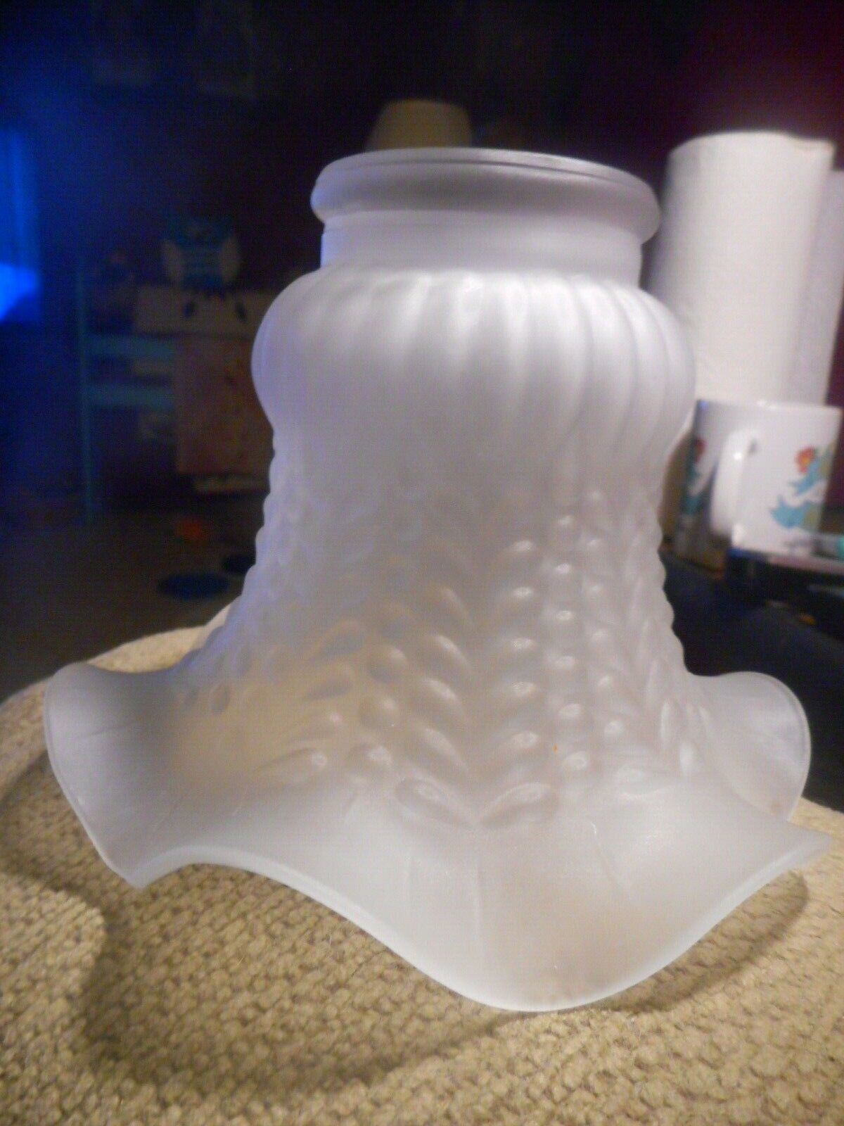 Vintage ART DECO "VV MADE IN FRANCE" etched and frosted Glass Lamp Shade 
