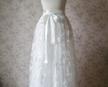 Weddingskirt1 thumb155 crop