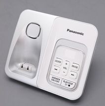 Panasonic KX-TGD533W Cordless Telephone with Digital Answering Machine image 3