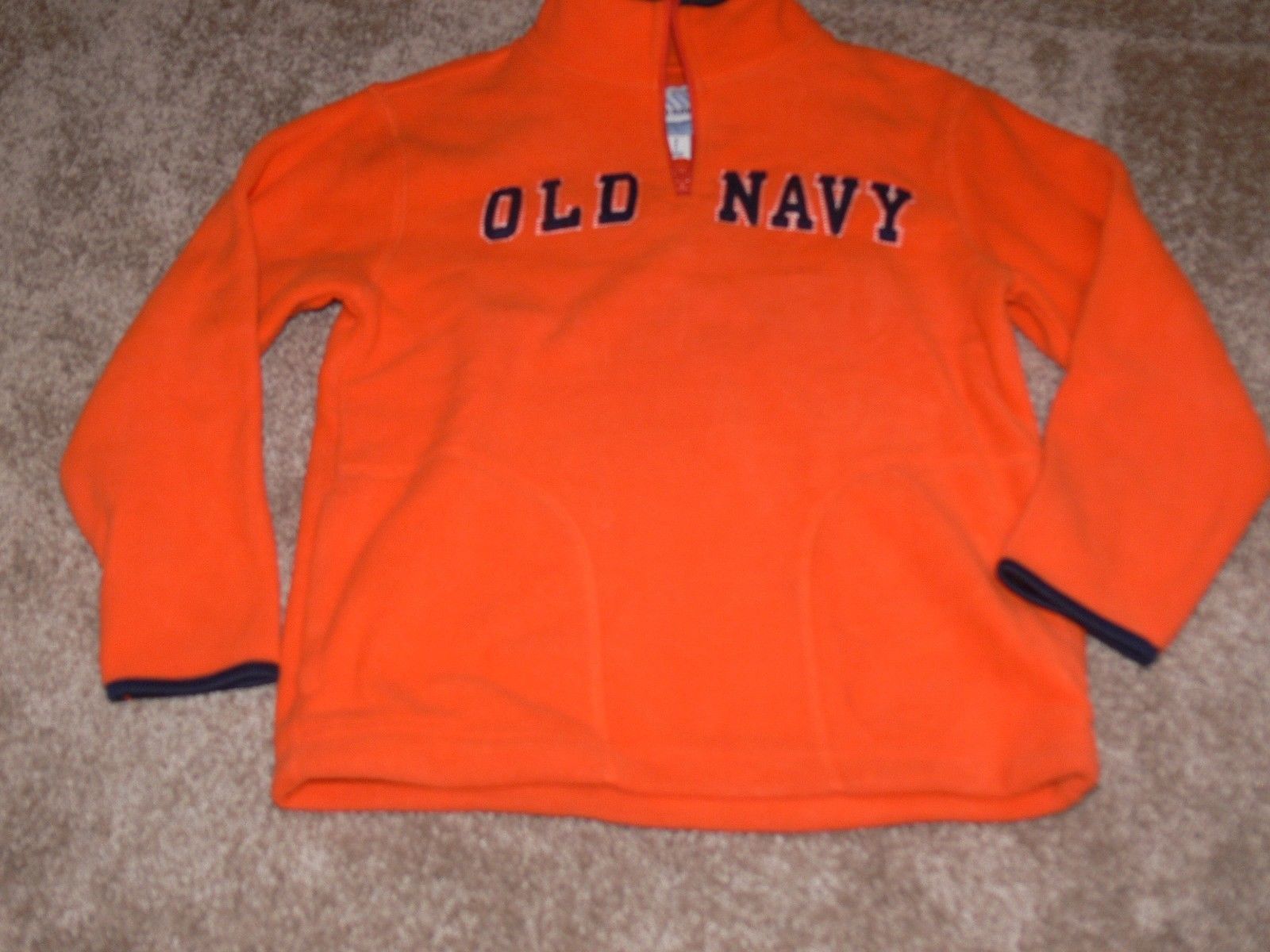 OLD NAVY RED FLEECE BOYS 1//4 ZIP SWEATSHIRT 6-7 NWT SIZE SMALL