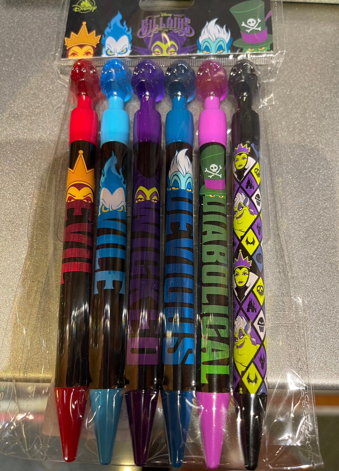 Disney Parks Villains Pen Set Of 6 NEW - Pens, Pencils