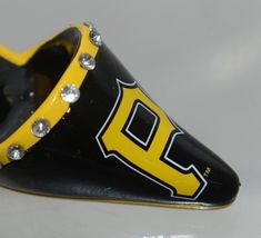 Team Sports America 3OT4221HS Pittsburgh Pirates High Heel Black Yellow Ornament image 4