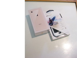 New  Verizon  Delicious  Golden Apple   Iphone 8 (A1863)  Bundle! - $494.99