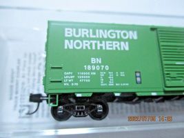 Micro-Trains # 07300330 Burlington Northern 40' Standard Box Car #189070 N-Scale image 3