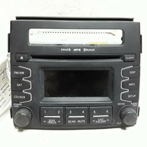 12 13 Kia Soul AM FM XM CD radio receiver 961702K110WK - $89.09