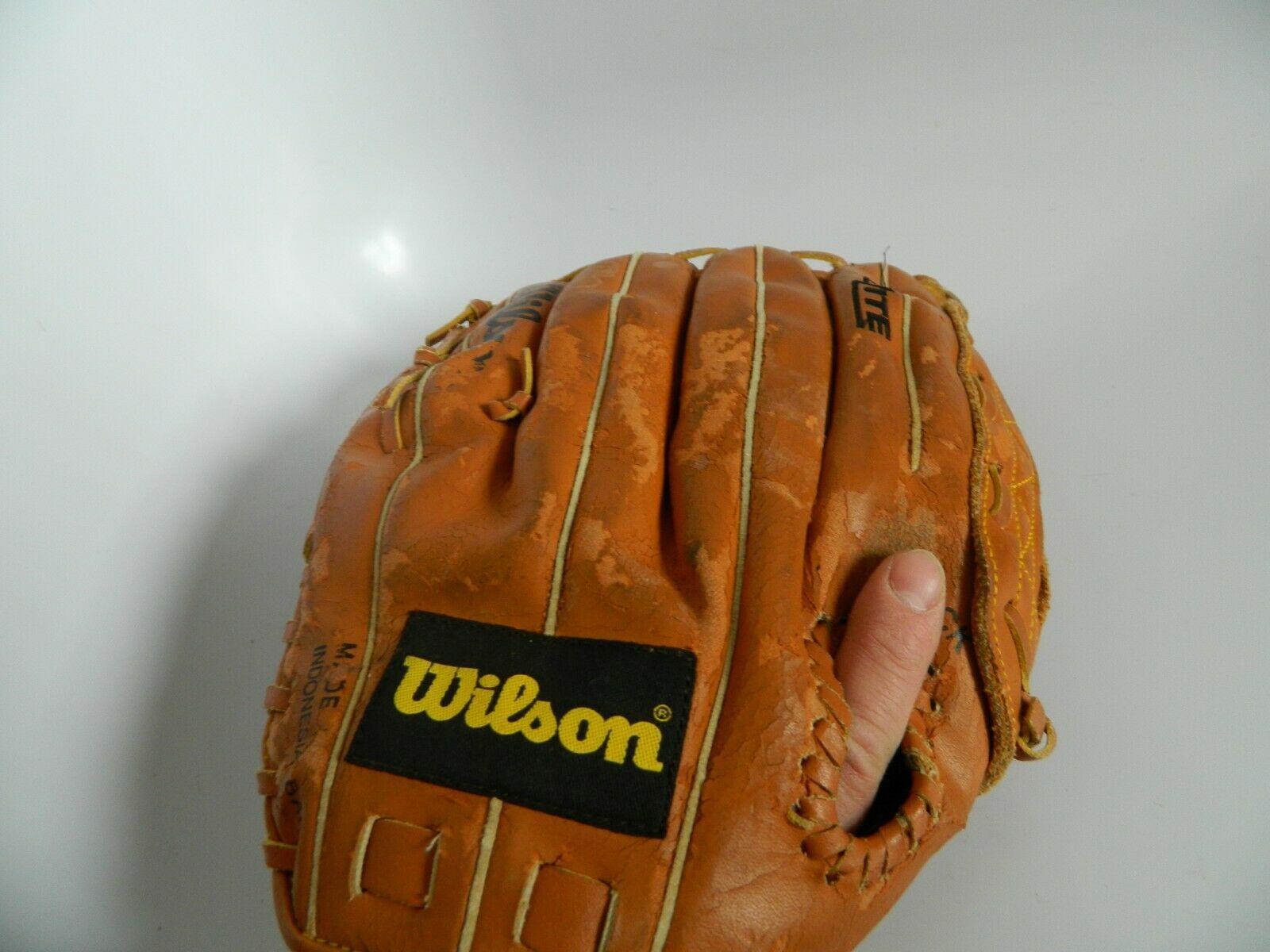 wilson elite softball glove