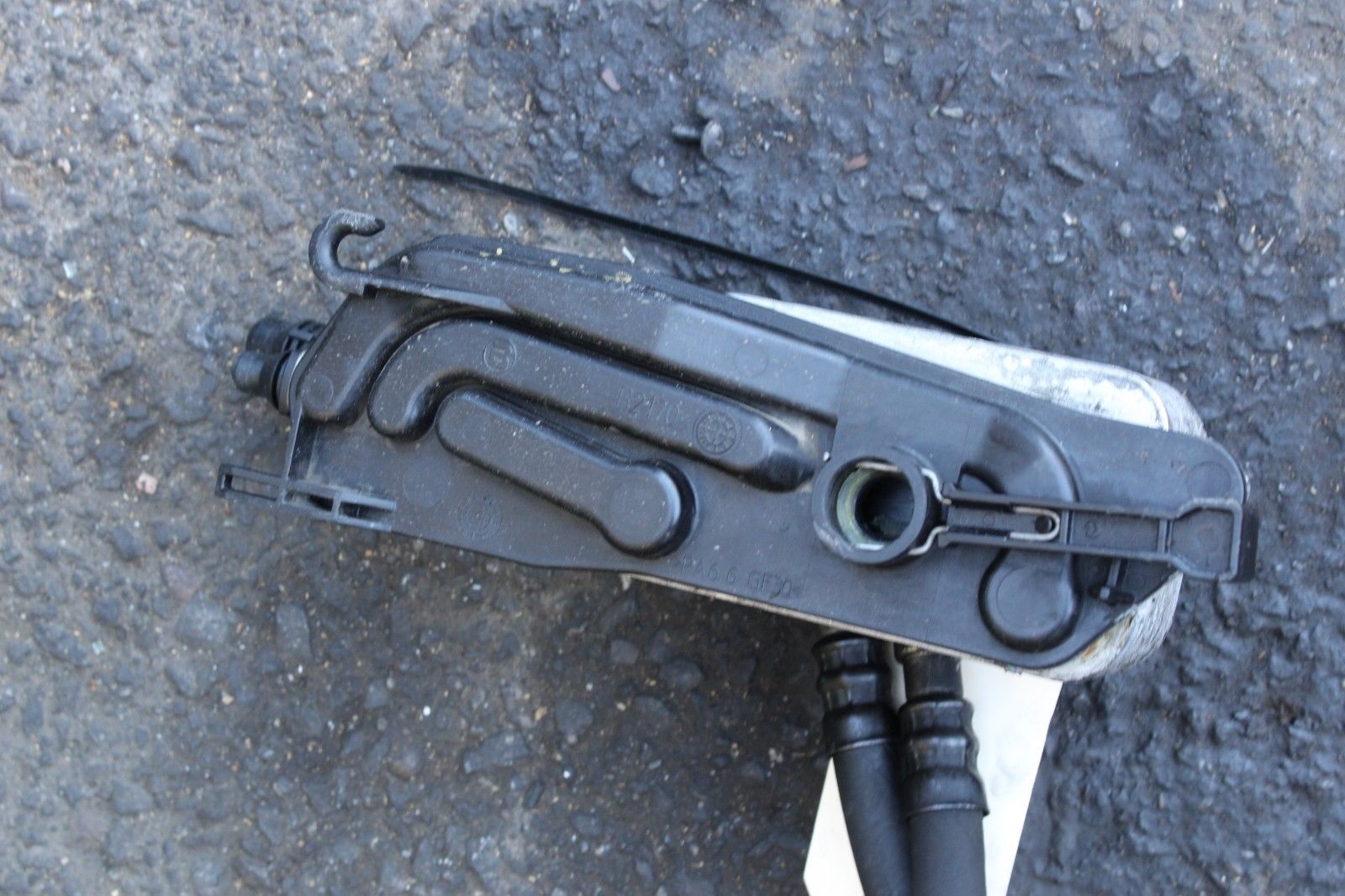 20042010 BMW 530i TRANSMISSION OIL COOLER W/ TUBES K4387 Oil Coolers