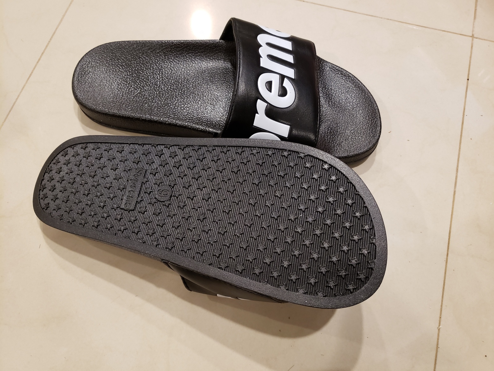 nike supreme slippers