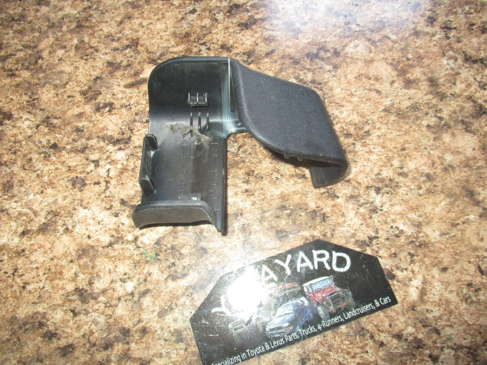 Toyota 72158-0C010-C0 Seat Track Bracket Cover