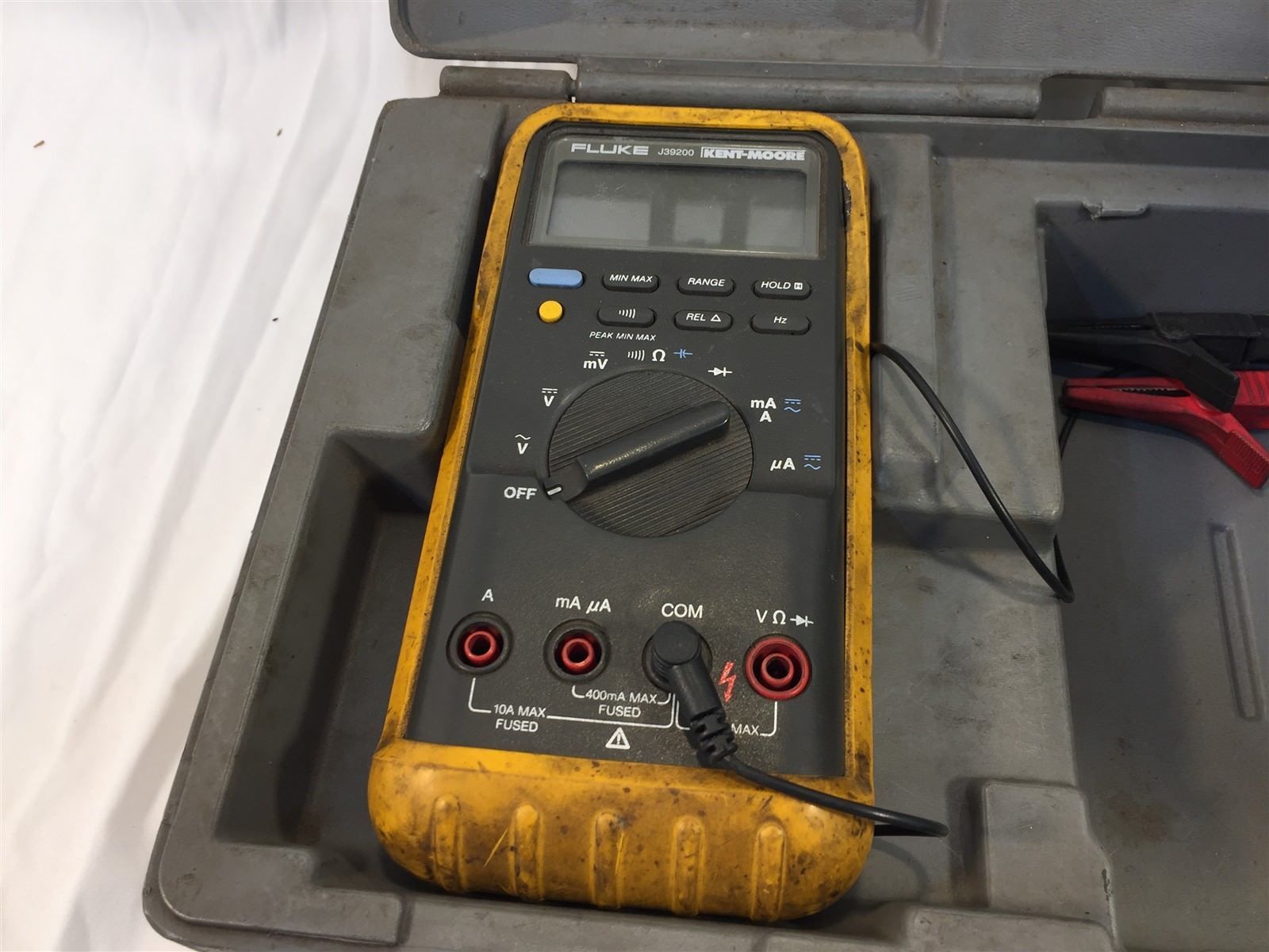 KentMoore J39200 Digital Multimeter Kit Fluke With Case & Accessories