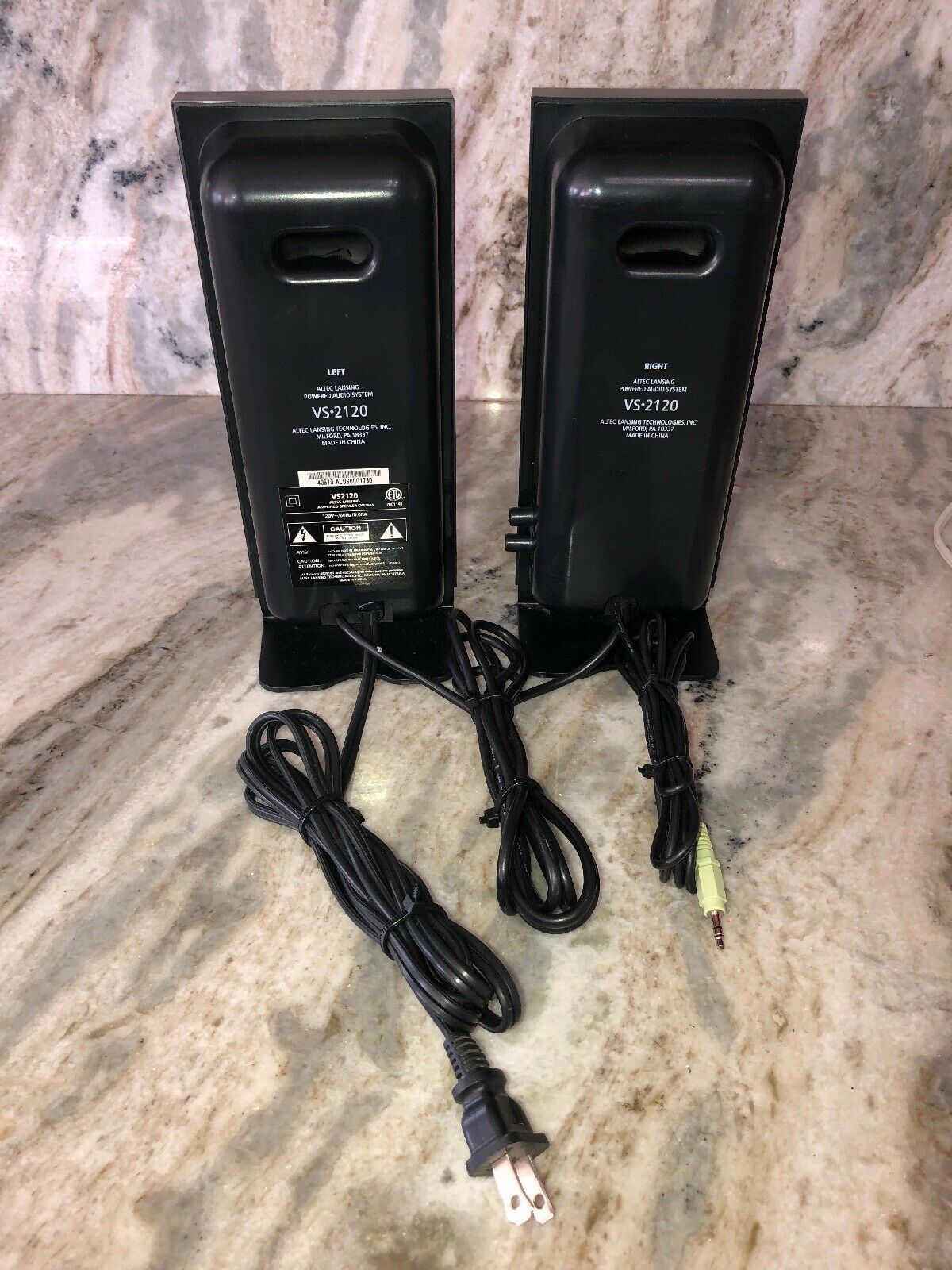 Altec Lansing Powered Computer Audio System Model VS2120 2 Speaker Set Tested Computer Speakers