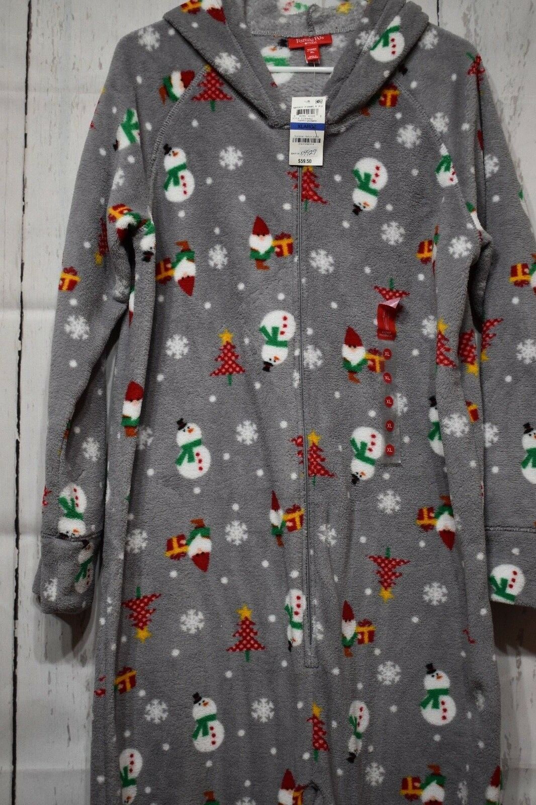 Family Pajama women's Holiday Happy Gnomes Footed Pajamas. Size Xl