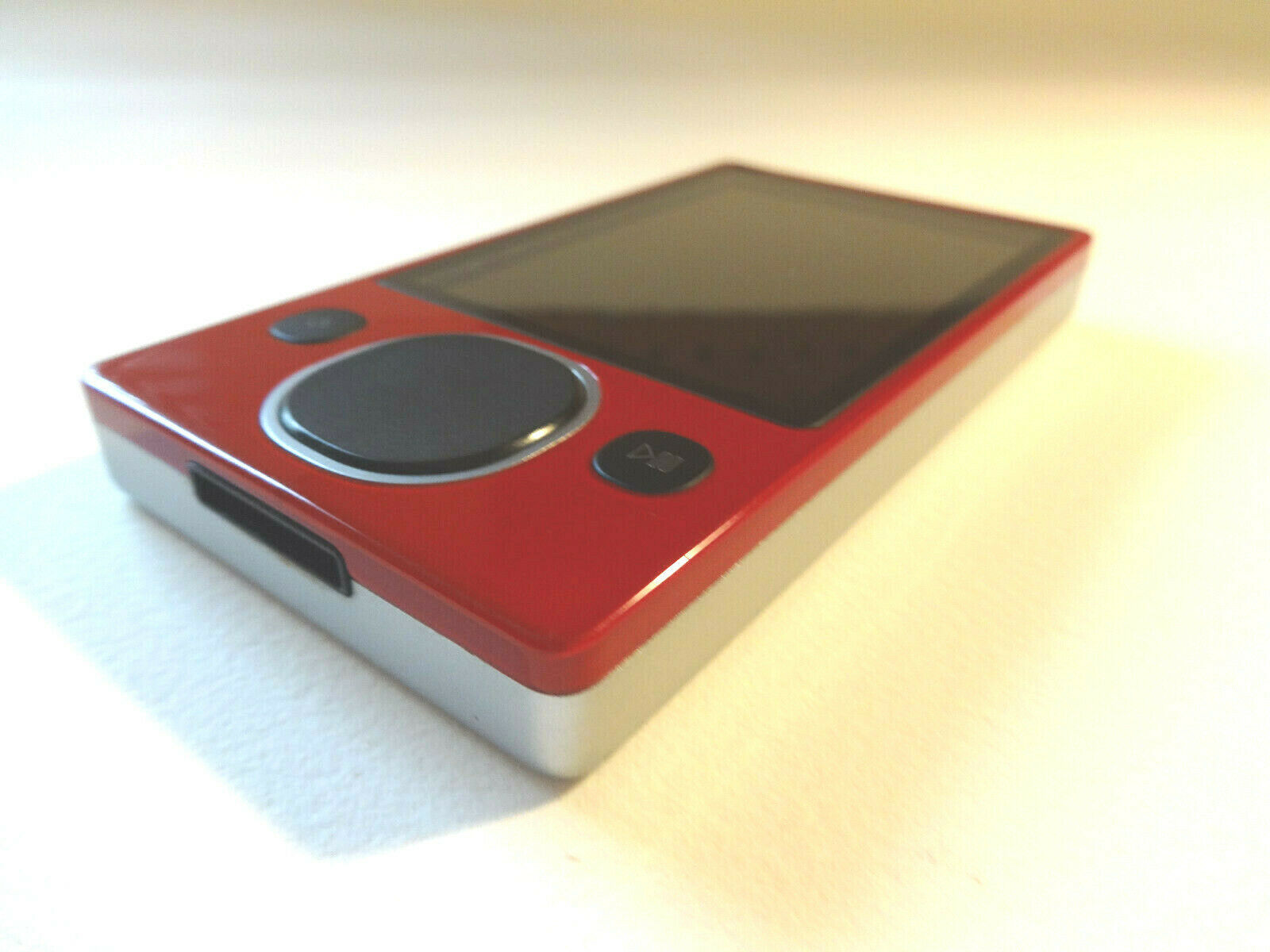MICROSOFT ZUNE CUStOM RED/BLACK 80GB...NEW BATTERY... iPods & MP3 Players