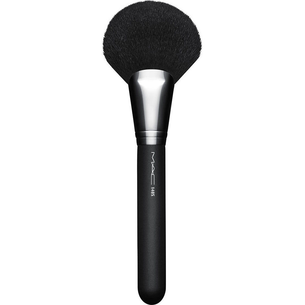 MAC 140 Synthetic Full Fan Brush Brushes & Combs