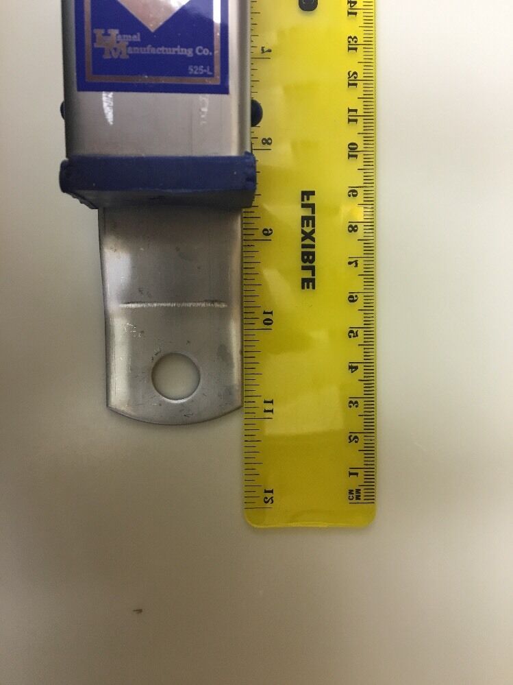 Stainless Steel Automobile Floor Mat Holder for Car Wash or detail