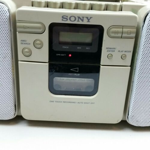 SONY CFD20 Portable CD/AM/FM/Radio/Cassette/corder 6 D Batteries 16