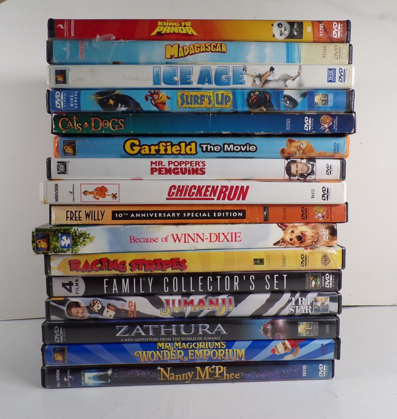 16 Family Movie Night Cartoon DVD Lot Surfs Up, Garfield, Kung Fu Panda ...