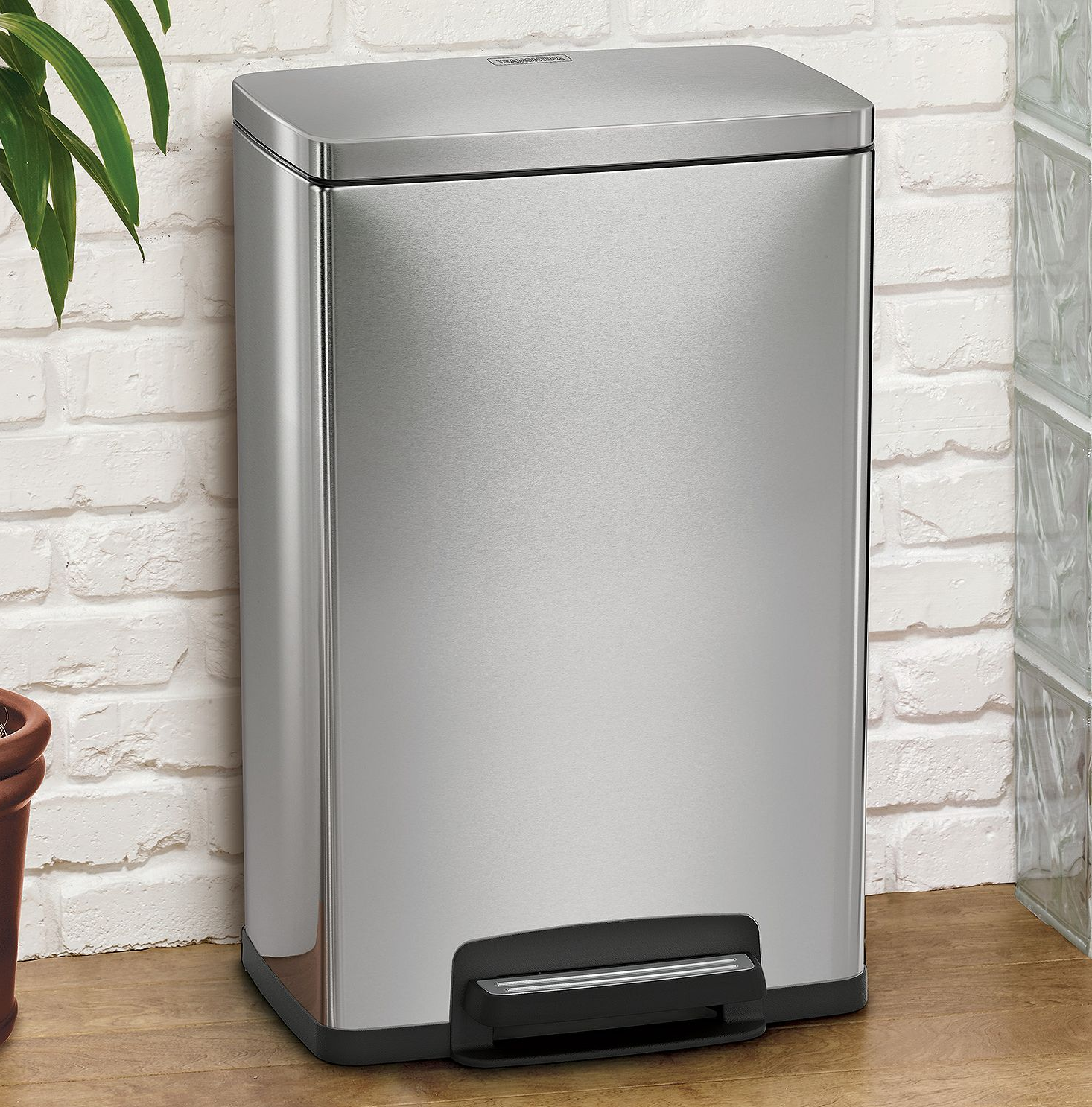 Trash Bin 13 Gallon Wastebasket High Steel Lid Kitchen Trash Can