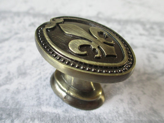 fleur de lis cabinet knobs and pulls