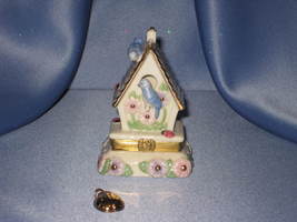 Treasures &quot;The Birdhouse Garden&quot; Treasure Box by Lenox. - $32.00