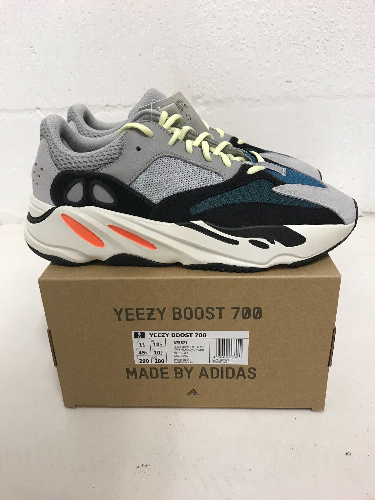 yeezy boost waverunners