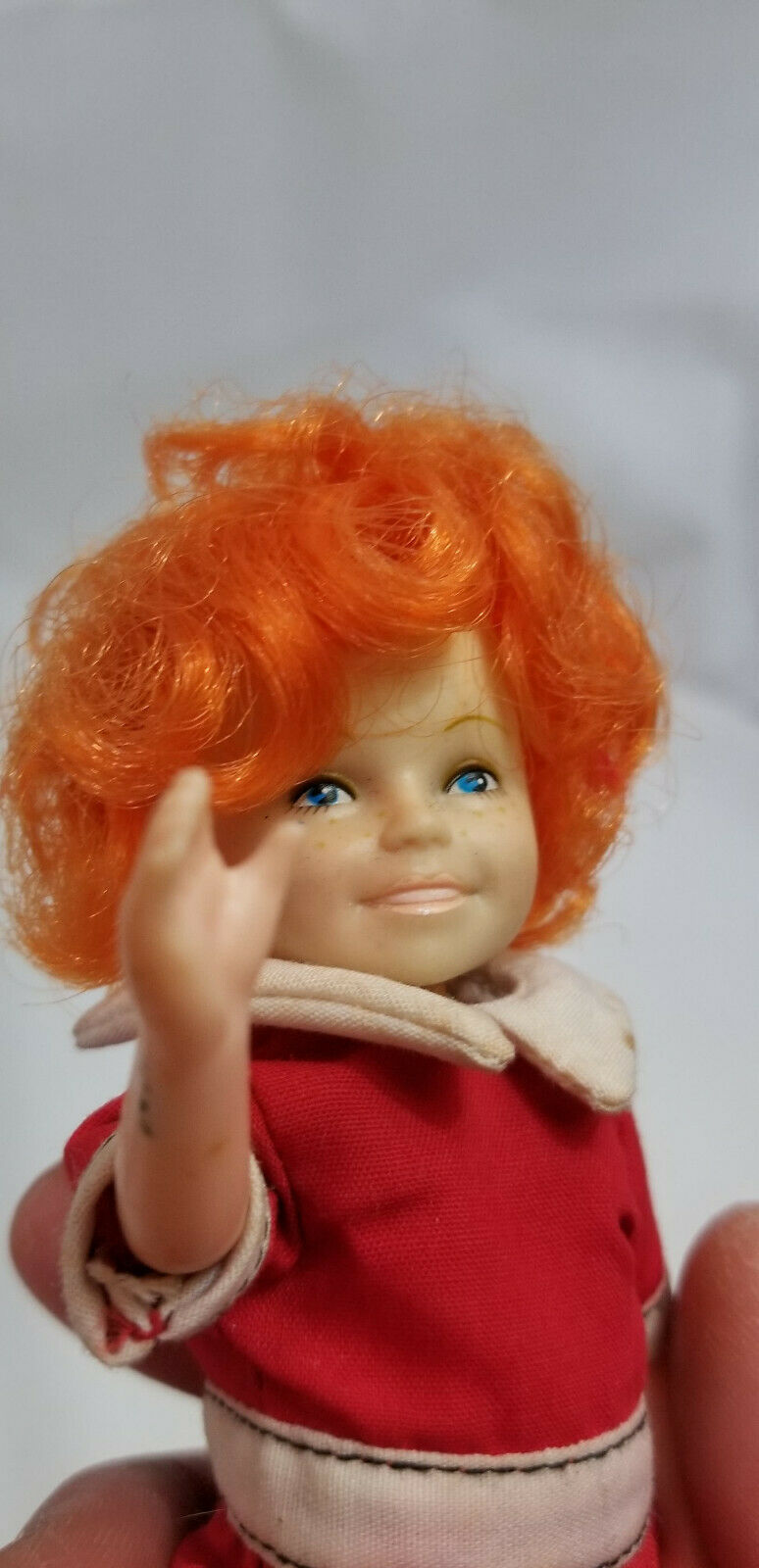 The World of Annie by The World of Annie Annie Knickerbocker Toy Co//Columbia Pictures. 1982 Knickerbocker Little Orphan ANNIE DOLL 6 Tall