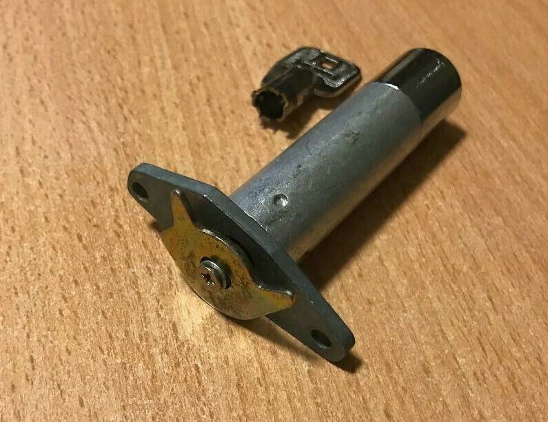 PACHISLO Slot Machine Door Lock / Key 2.75" Y Hook Parts & Accessories