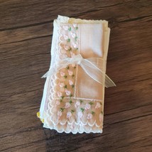 Vintage Women's Handkerchiefs, Bundle of 12, embroidered, lace, floral EUC