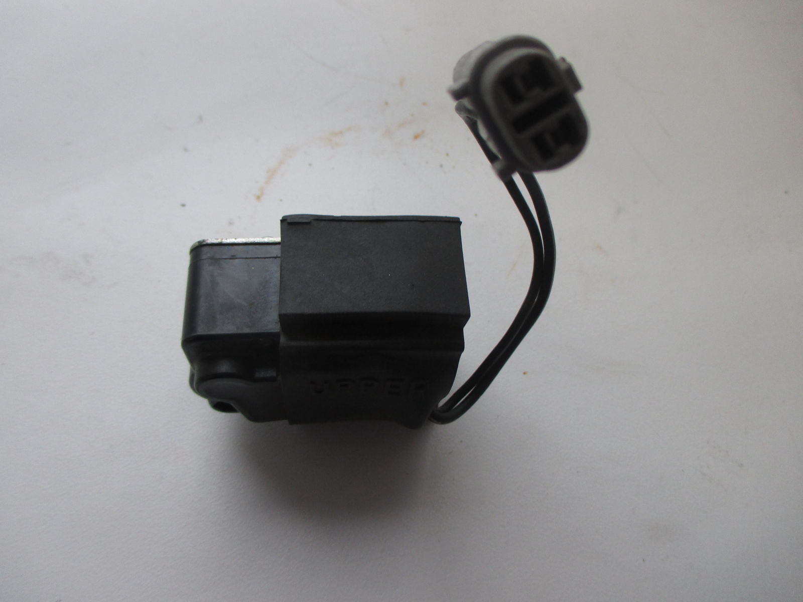 199907 Suzuki Hayabusa FUEL CUT OFF/TIP OVER SENSOR RELAY. PN33960