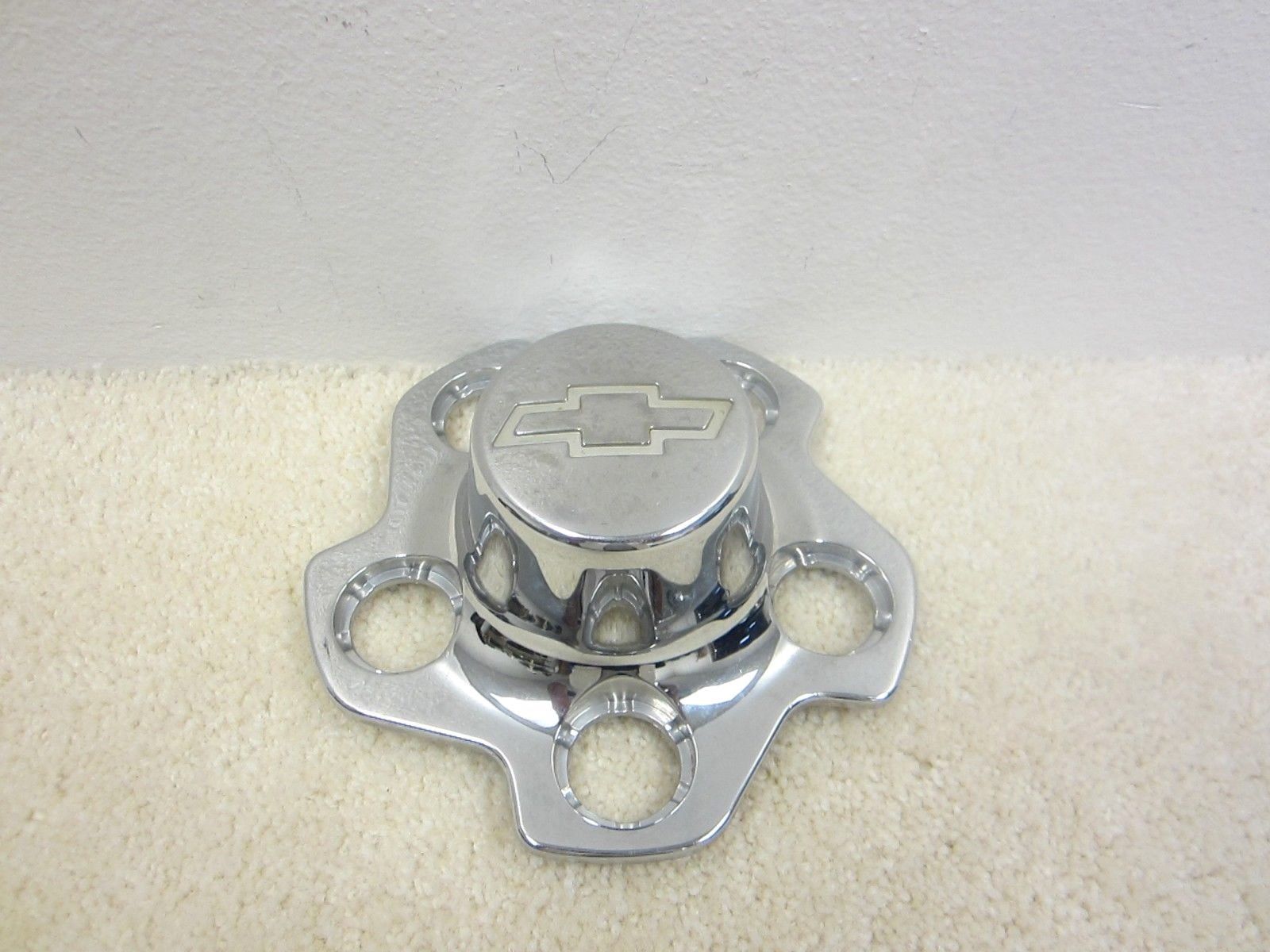 1995 2000 CHEVROLET BLAZER S10 OEM 15" ALLOY WHEEL CENTER CAP 15710201