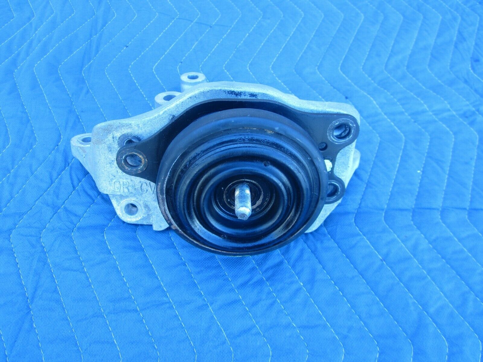 2013 2017 NISSAN ALTIMA OEM REAR TRANSMISSION MOUNT & BRACKET 594N