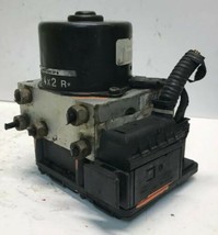 97 98 mitsubishi diamante ABS antilock brake pump module mr334038 0265214407