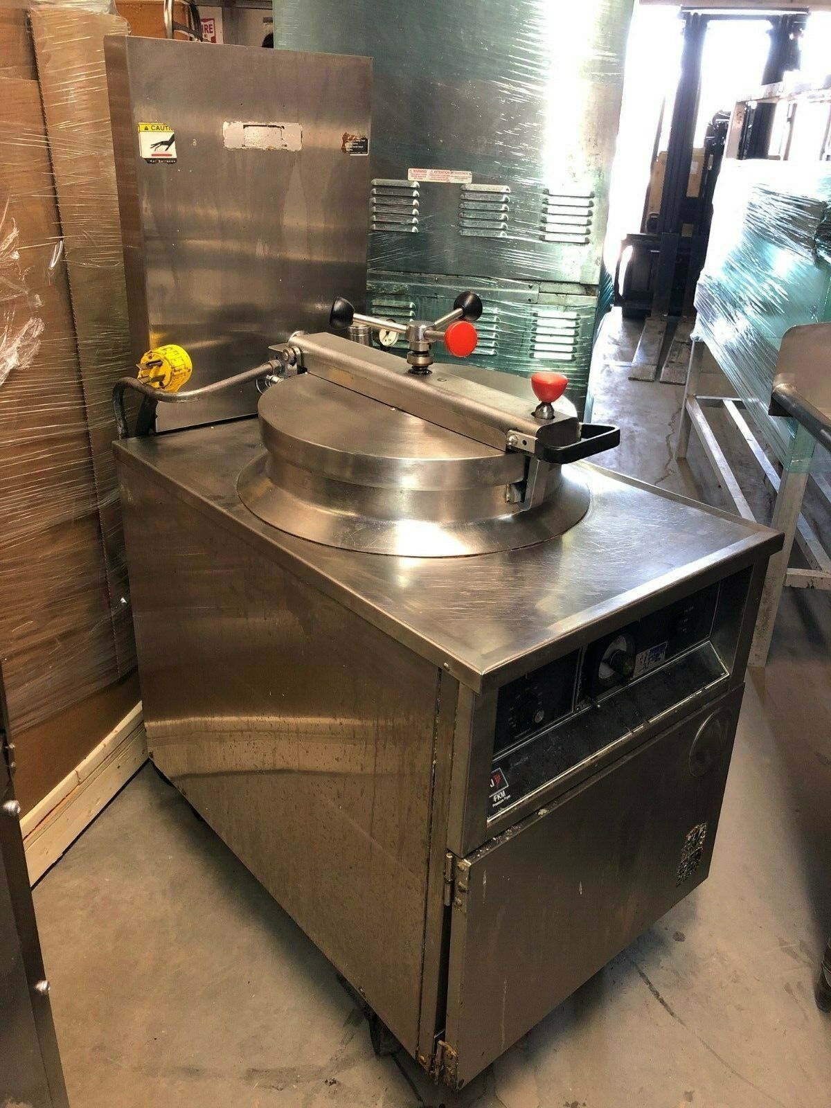 BKI FKM Chicken Food Cooker Pressure Fryer Electric 208 Volt 3 Phase
