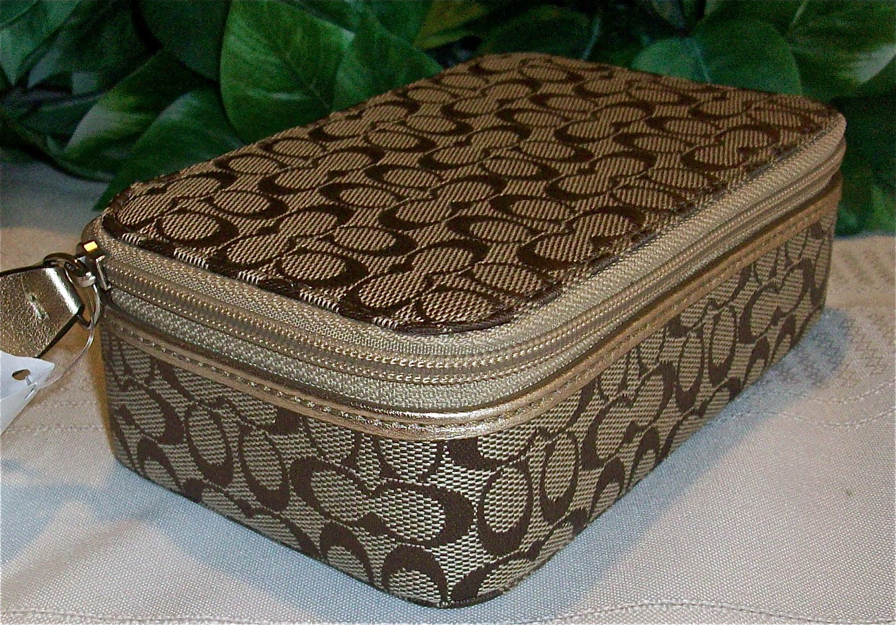 Coach Signature Jewelry Box Travel Case 60866 MSRP 98 Khaki & Metallic