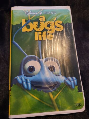 BUGS LIFE Movie VHS Tape 1999 Disney Pixar Heimlich Clamshell Walt ...