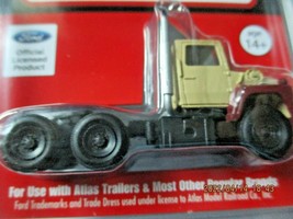 Atlas # 30000147 Ford LNT 9000 Tractor Cab Tan/Marron with Schlitz Decal (HO) image 1