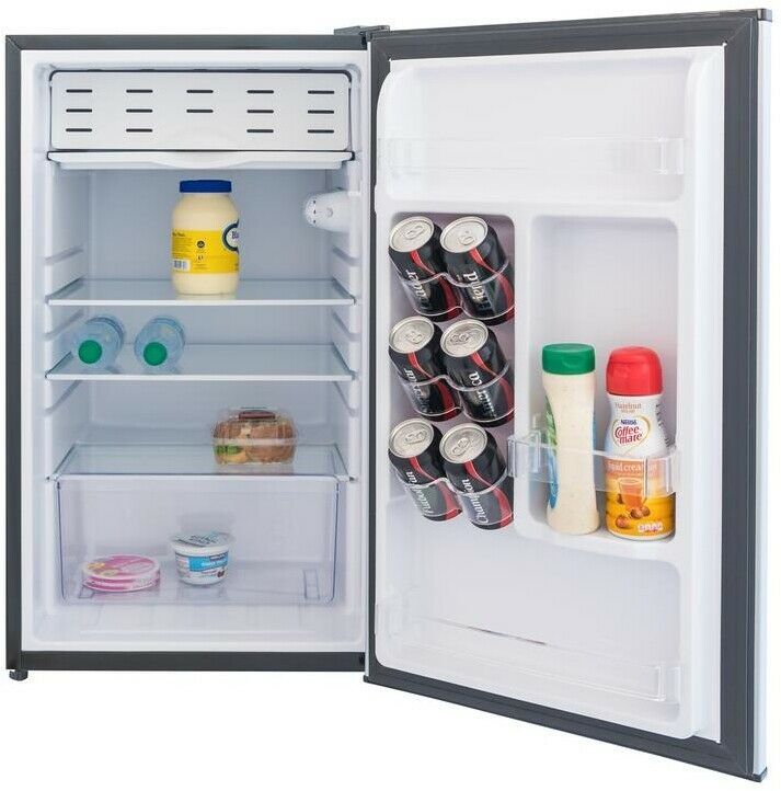 Magic Chef Mini Fridge 4.4 cu. ft. Adjustable Temperature Control Black