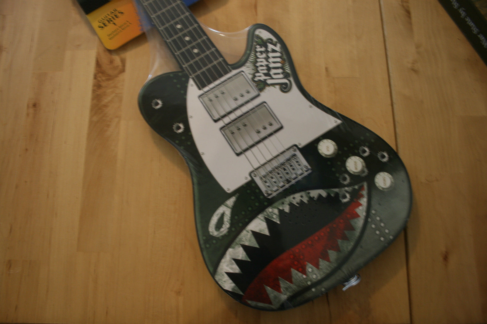 New 2009 Paper Jamz Guitar Wow Wee Instant Rock Star Series 1 Style 3