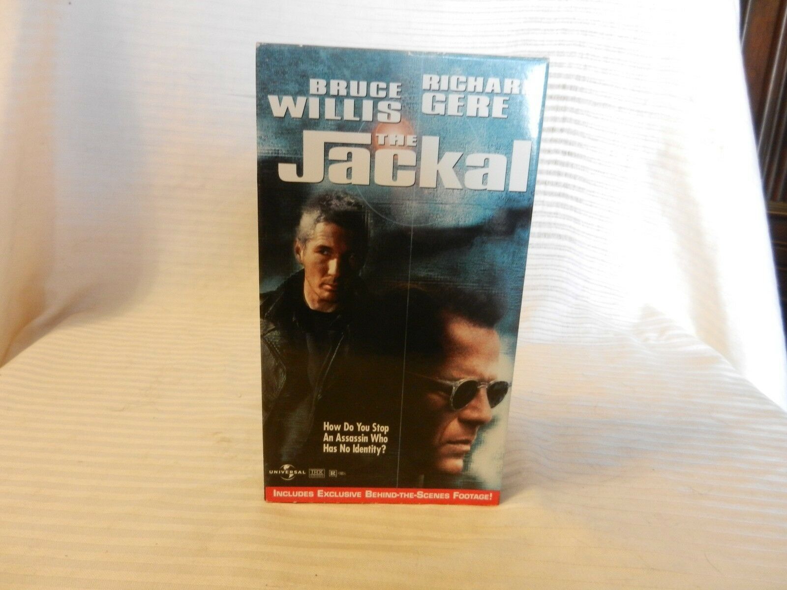 The Jackal (VHS, 1998) Bruce Willis, Richard Gere, Sidney Poitier - VHS ...