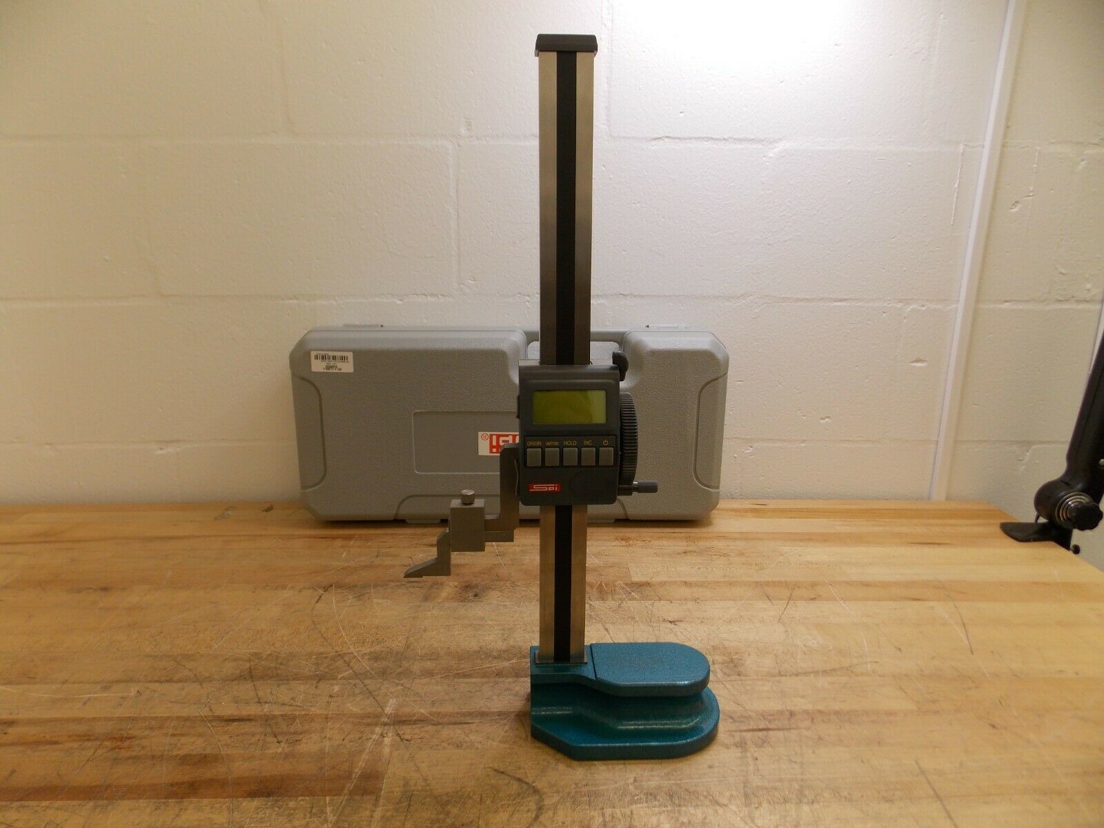 SPI Electronic Height Gage 12" / 300 mm Maximum Measurement 119594