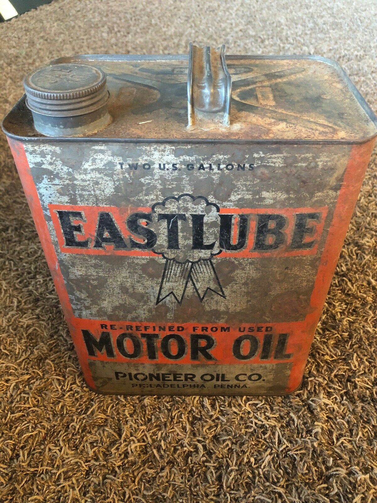 Vintage 2 Gallon Eastlube Motor Oil Can Great Shape..*Rare* - Cans ...