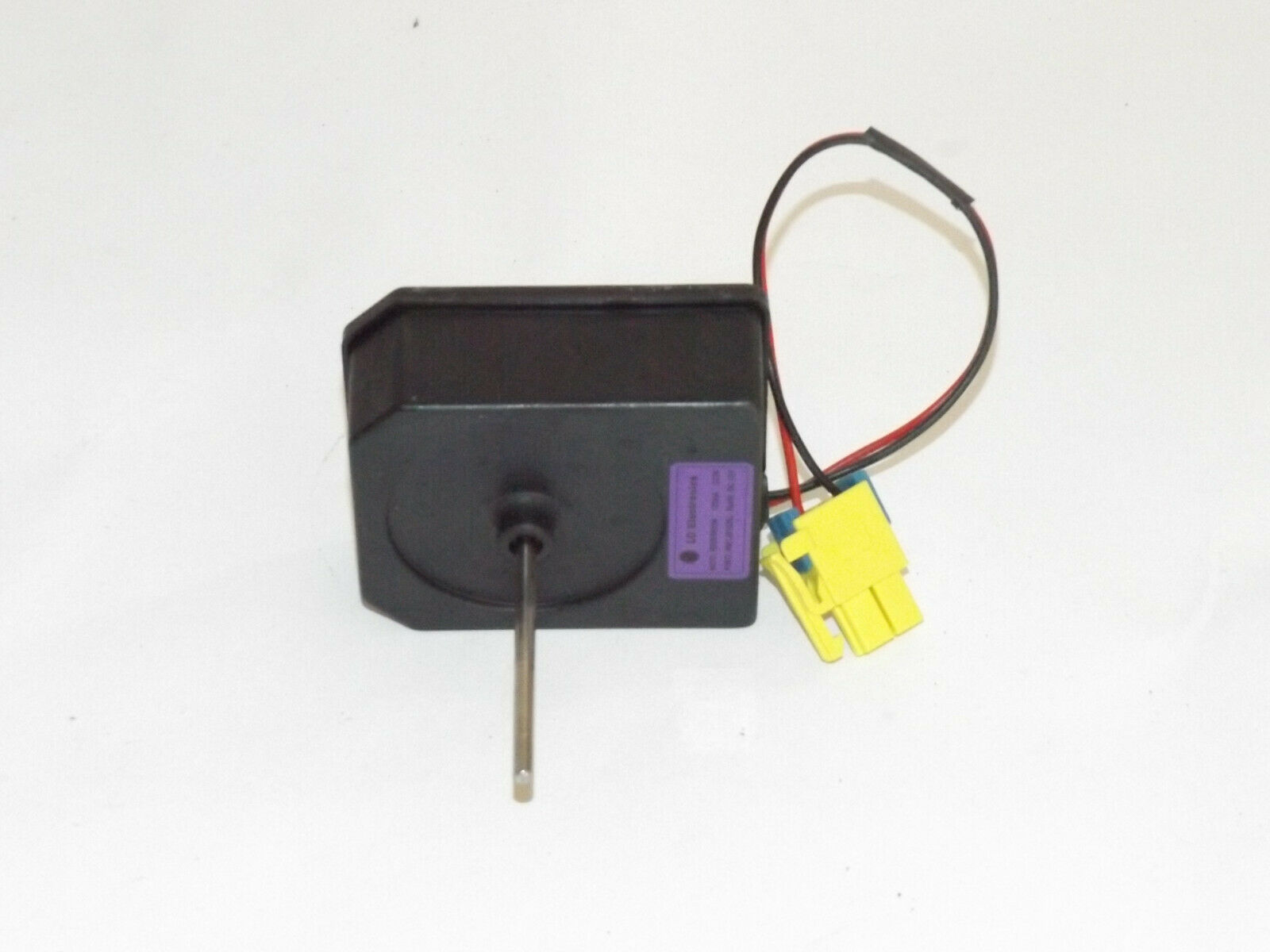 Kenmore / LG Refrigerator Condenser Fan Motor (4681JB1029J) {P4234