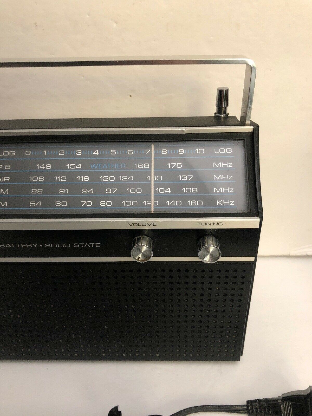 VINTAGE MONTGOMERY WARD AIRLINE MULTI BAND AM FM RADIO MODEL GEN 1454 A ...