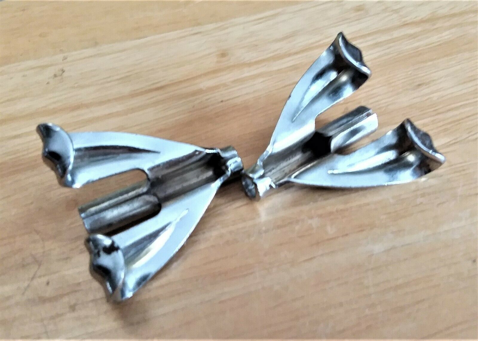 LUDWIG Bass Kick Drum Claw (QTY 2 * P2300) VINTAGE! Parts