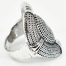 Bohemian Inspired Silver Tone Dimpled Oval Shield Geometric Statement Ring image 4