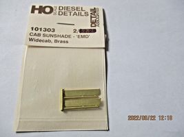 Details Associates # 101303 Cab Sunshade EMD Widecab, Brass. 2 Pieces HO-Scale image 3