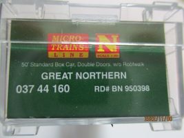 Micro-Trains # 03744160 Great Northern 50' Box Car BNSF Family Series # 3 (N) image 12